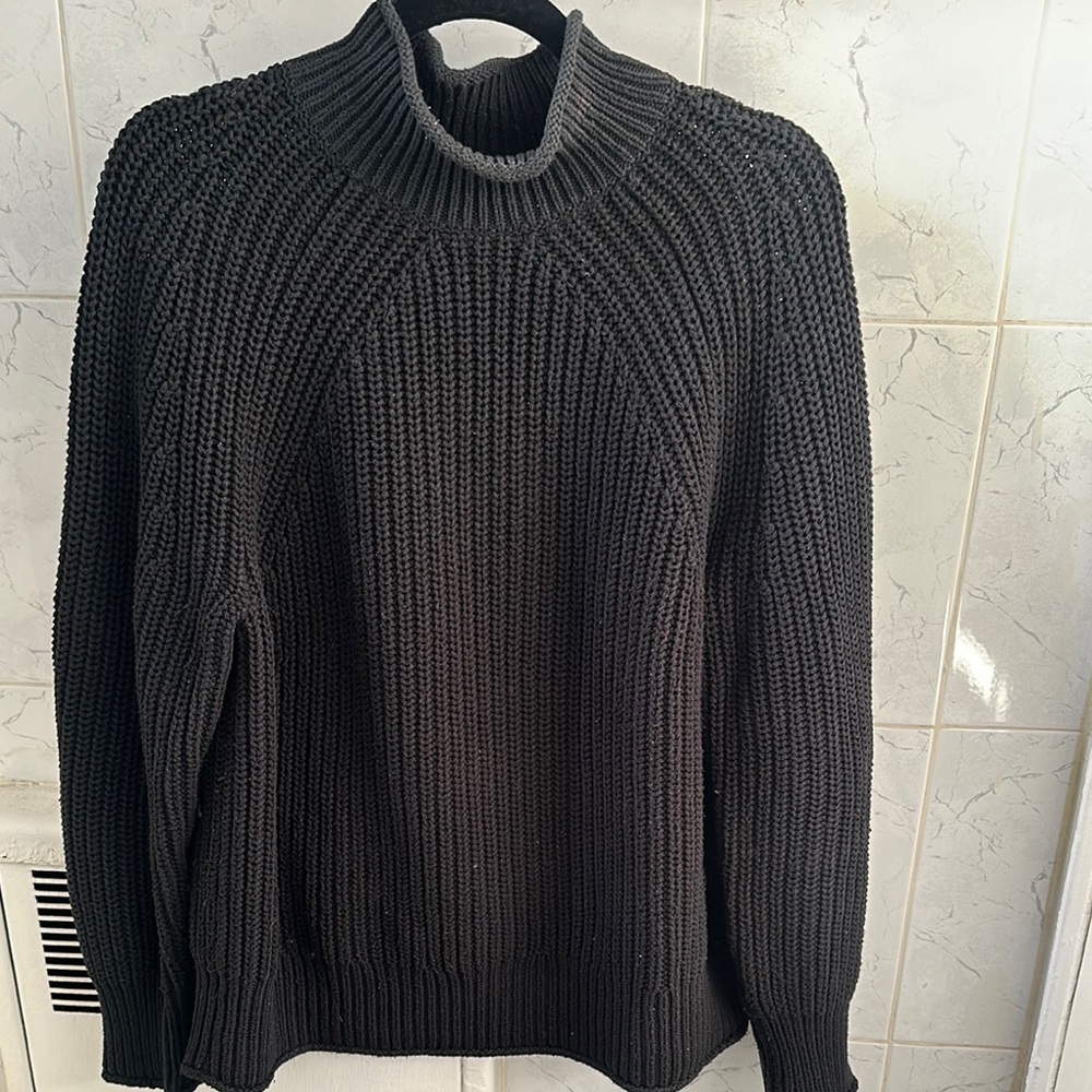 Chic Black Turtleneck Sweater